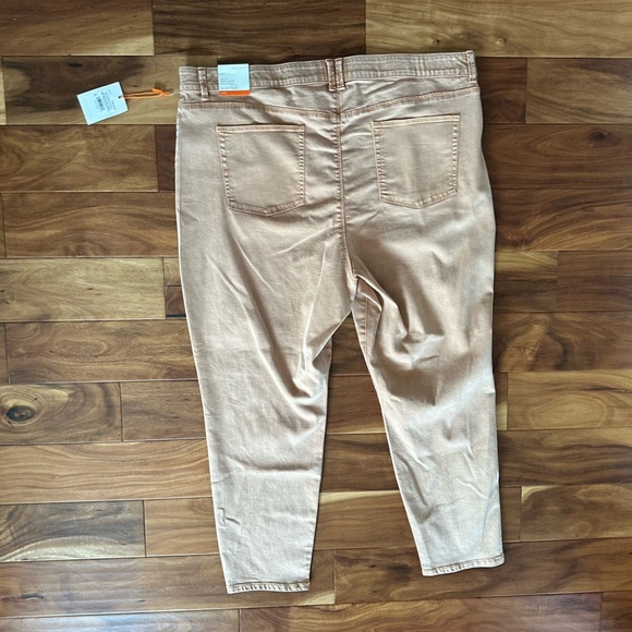 Knox Rose Womens Plus High Rise Relaxed Fit Skinny Jeans in Sand Dune size 24 - Picture 4 of 9